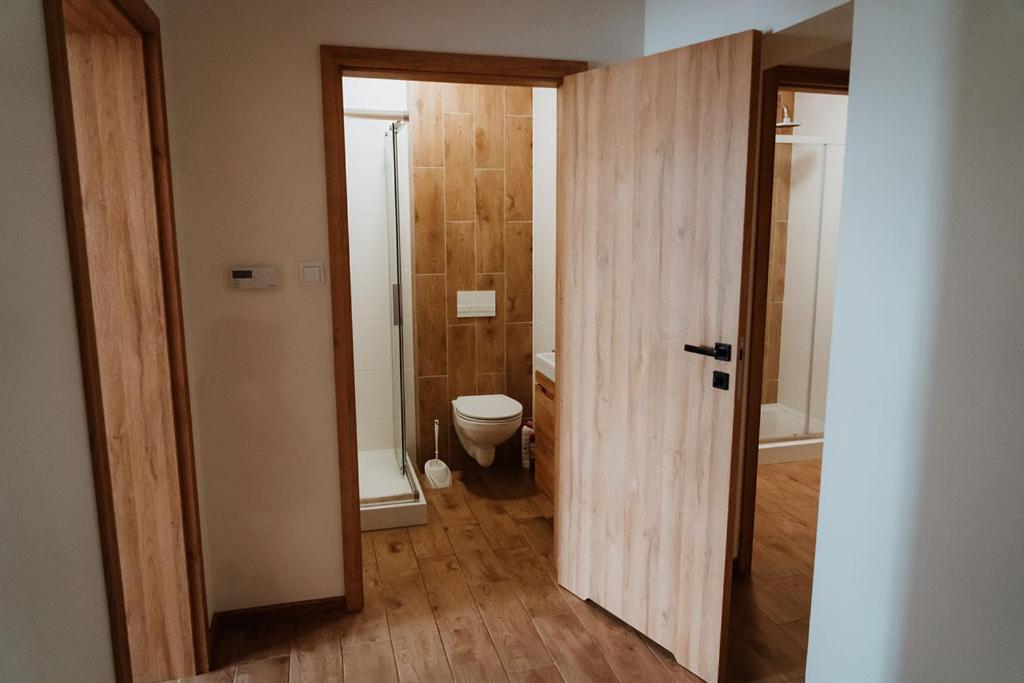 Noclegi Przy Stacji Nowy Dwór Mazowiecki Exterior foto
